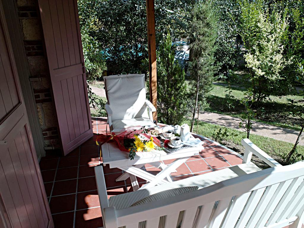 Petrino Eco Village Афитос Экстерьер фото